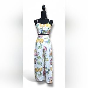 Elegant Floral Sleeveless Crop Top And Square Pant